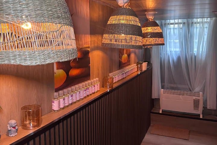 Jomi Nail Bar