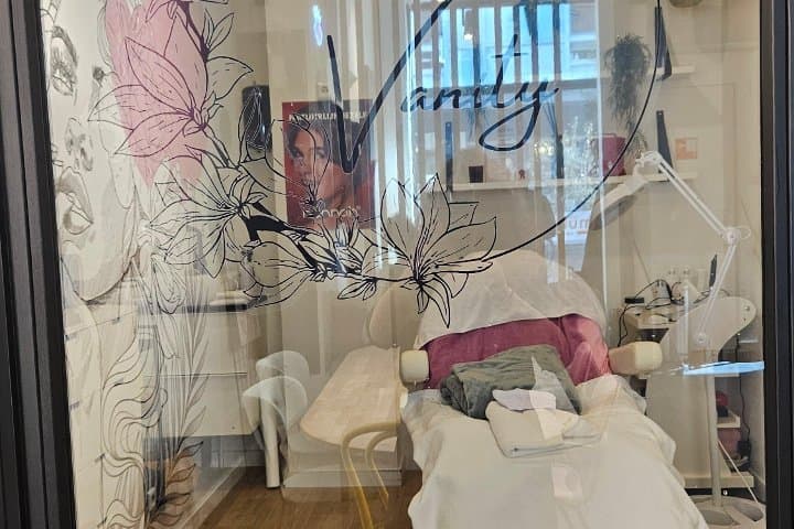 Beautystudio Vanity