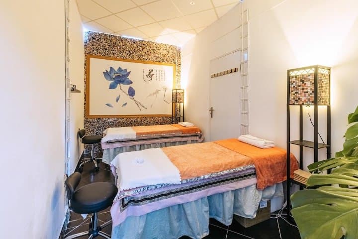 Asian Health Salon