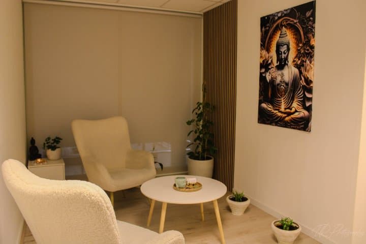 Leven Massage