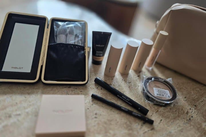 Cosmetist
