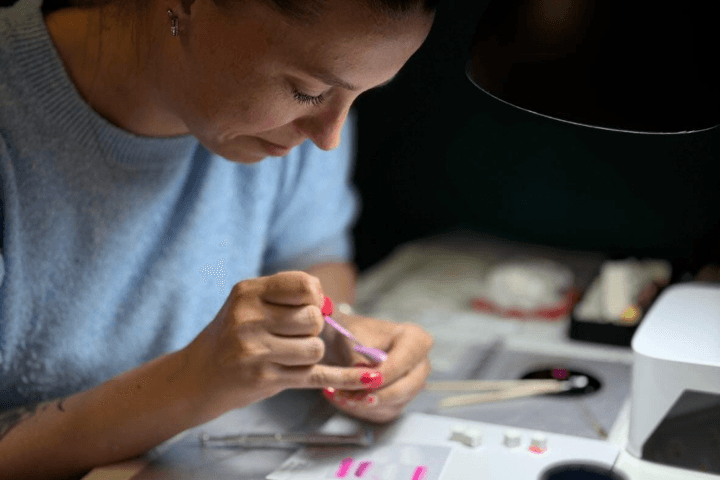 Nailsbyèlèna
