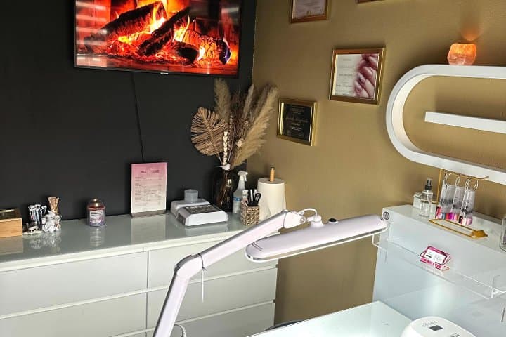 LR Beauty Center