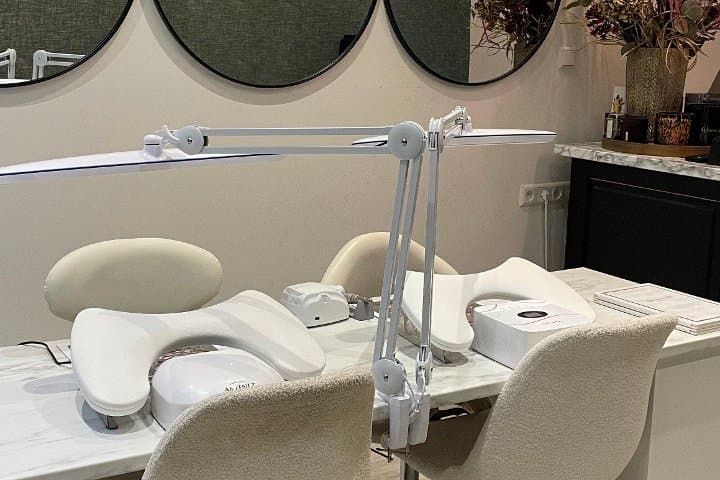 Vira Salon