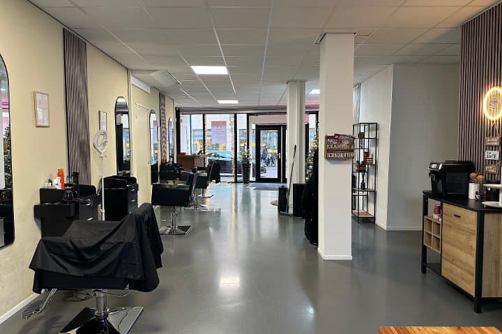 Salon Lush