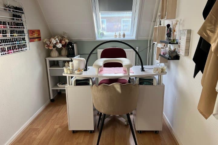 Work of Art nail salon