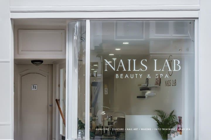 Nails Lab