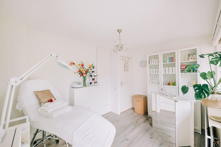 Corine's Beauty Salon