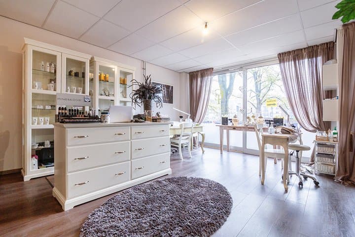 LTC Beauty Nails & Hair Institute Amsterdam