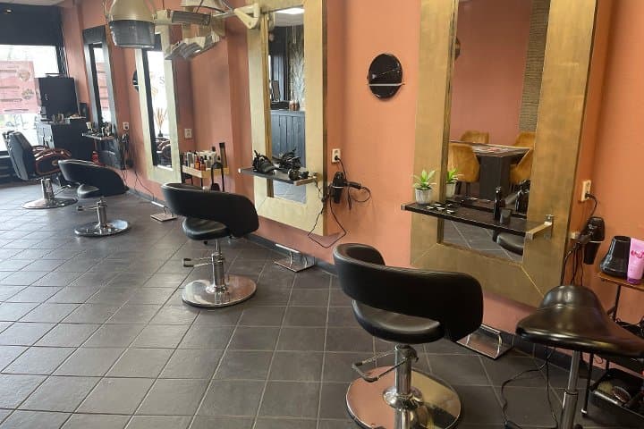 Shine hair&beauty Drachten