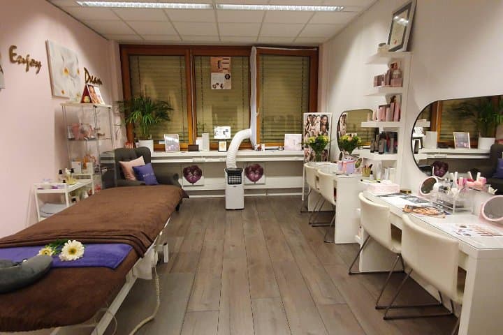 Jen's Skin Care, Cosmetics & Gifts