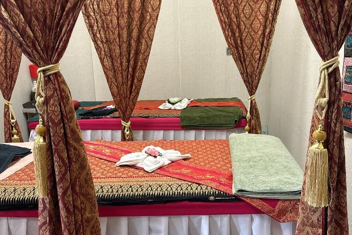 Dokbuasawan Thai Massage