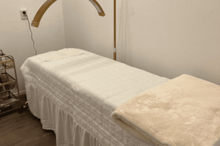 Too Preety Holistic Beauty Clinic