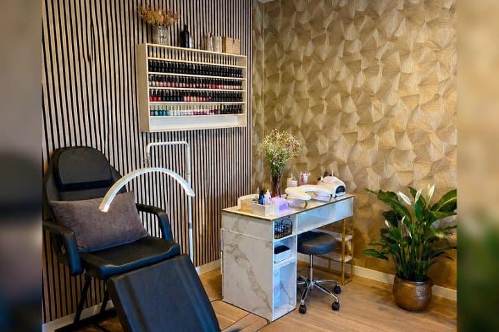 Nagels bij Inna