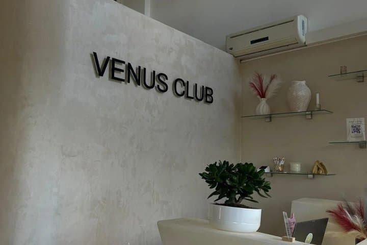 Beauty salon by Venus Club