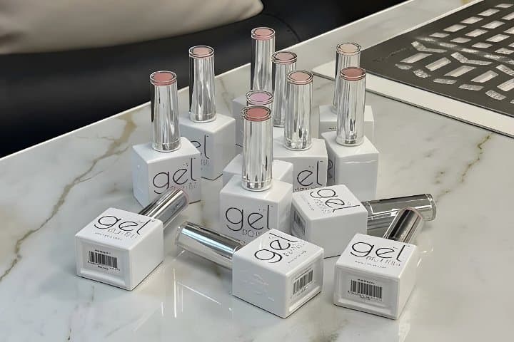Pop Nails