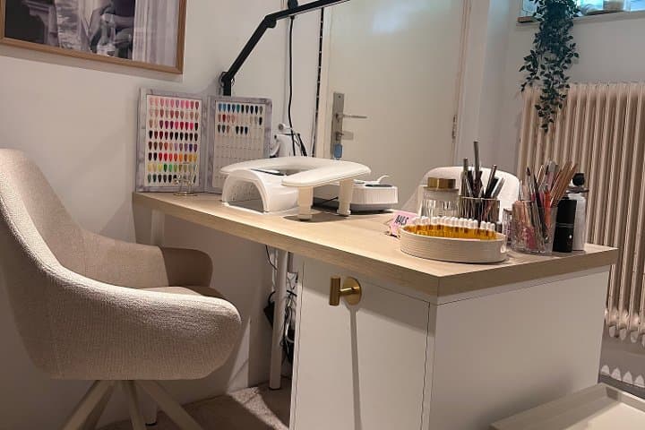 Vèbre Nail Studios