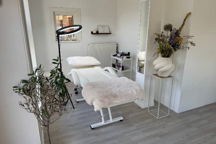 Her Studio
