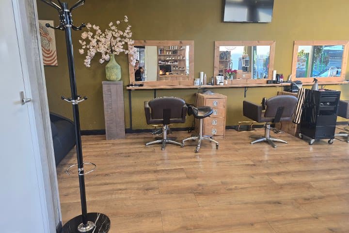 Rozalon Hair & Beauty