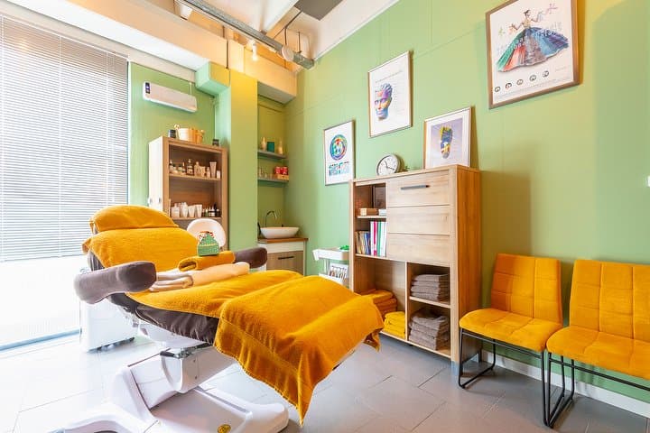 Salon & Avalon