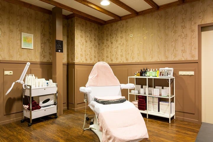 Yara’s Salon