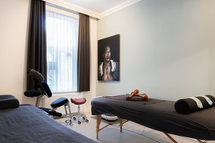 Clenz beauty detox massage studio