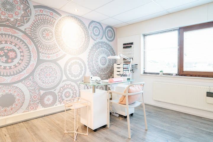 Suuza Nail & Art Studio