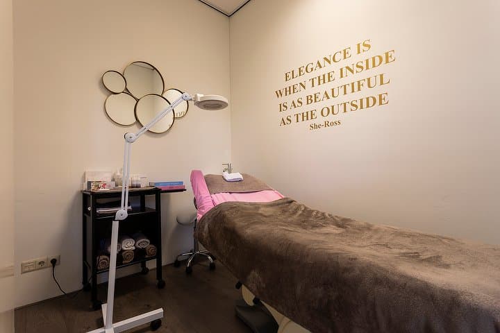 Beauty Salon Pearls 'N Stars
