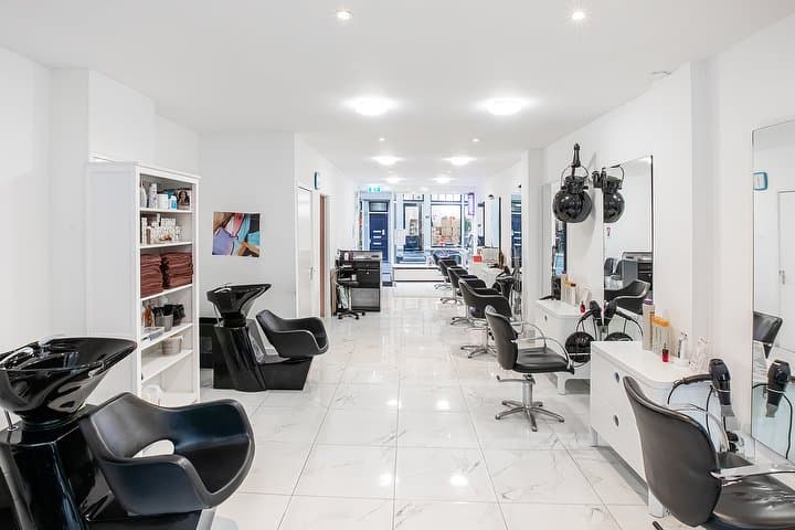 New Fashion Hair Salon