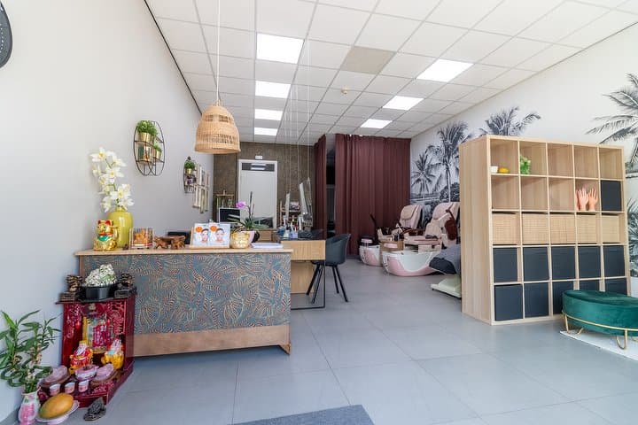Rose Nails & Beauty Bar