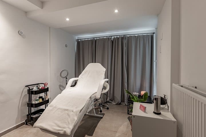 House of Beauty CJS