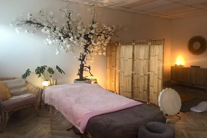 M-Chi Holistic Healing & Massages