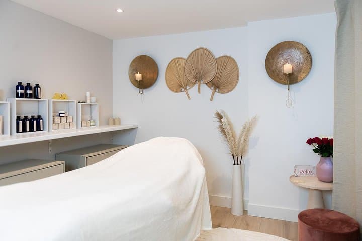 Pure Natural Cosmetics Salon Amstelveen