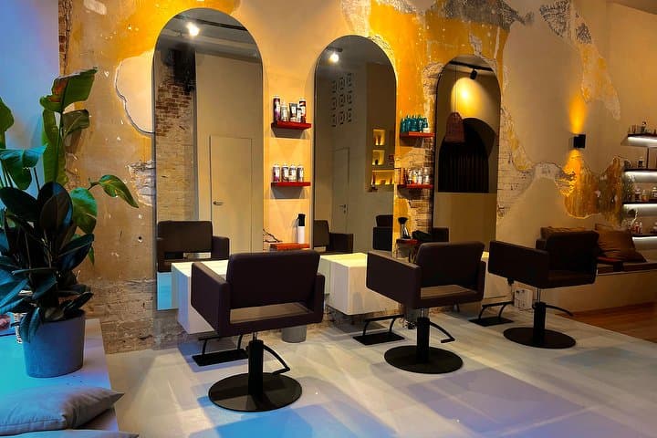 HOLO SALON
